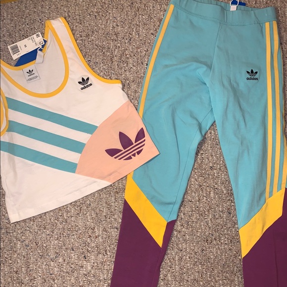 adidas Other - Women Adidas Set Crop Top & Leggings